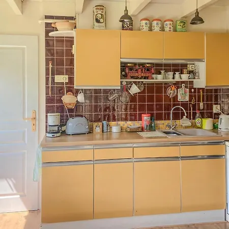 2 Bedroom Cozy In *