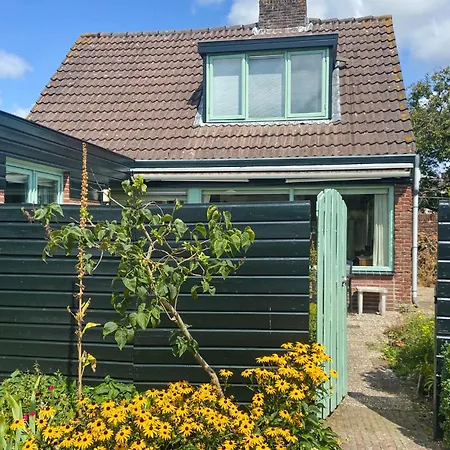 Holiday home 2 Bedroom Cozy In *