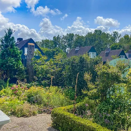 2 Bedroom Cozy In * Noordwijkerhout